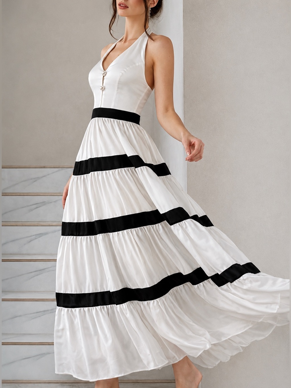 🆕🥥 Ipponelli White & Black Tiered Maxi Dress Pearl Button Elegant Flowy Size S